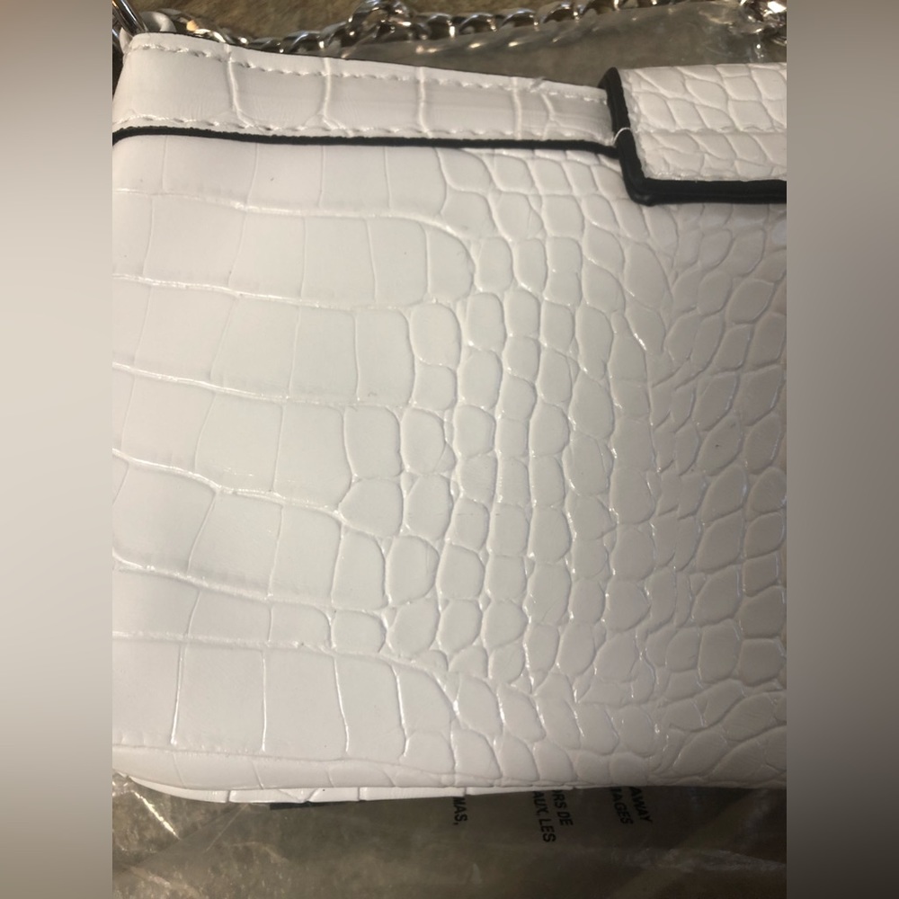 2 WOMENS RUE21 HANDBAGS - Picture 4 of 12